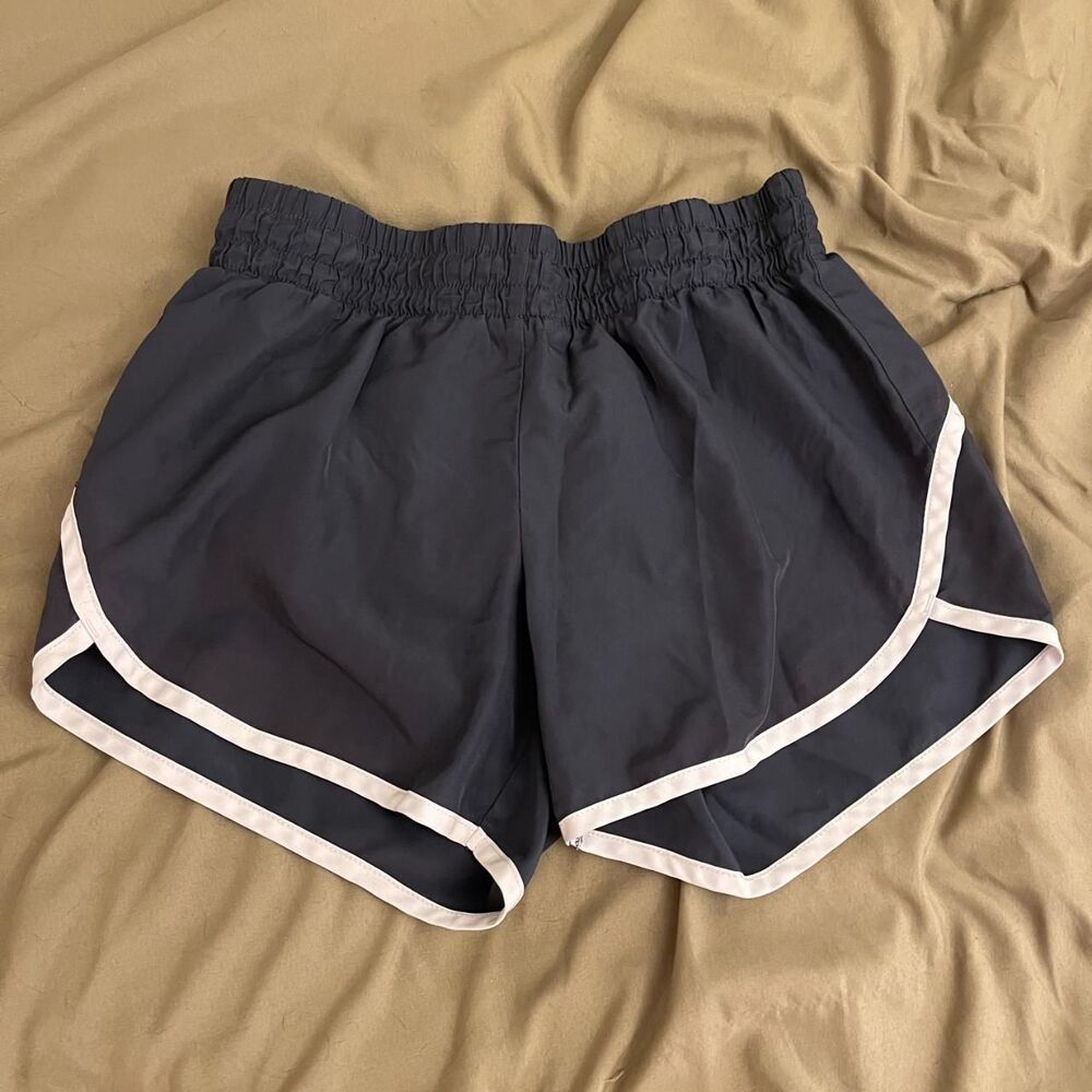 Athletic Works Women's Grey Shorts Size XS (0-2)